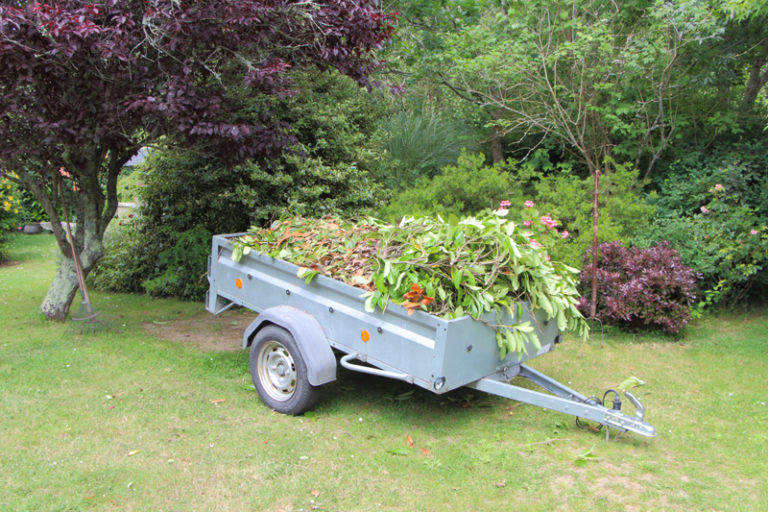 anhaenger-gartenarbeit