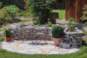 Die richtigen Bodenfliesen für den Garten auf was muss man achten
