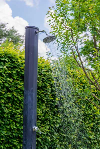 dusche-im-garten