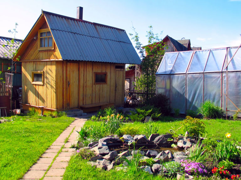 gartenhuette-mit-schlafboden