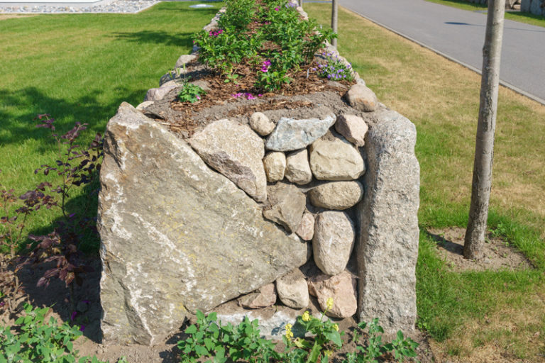 Hochbeet aus Steinen selber bauen so geht´s Garten Blog