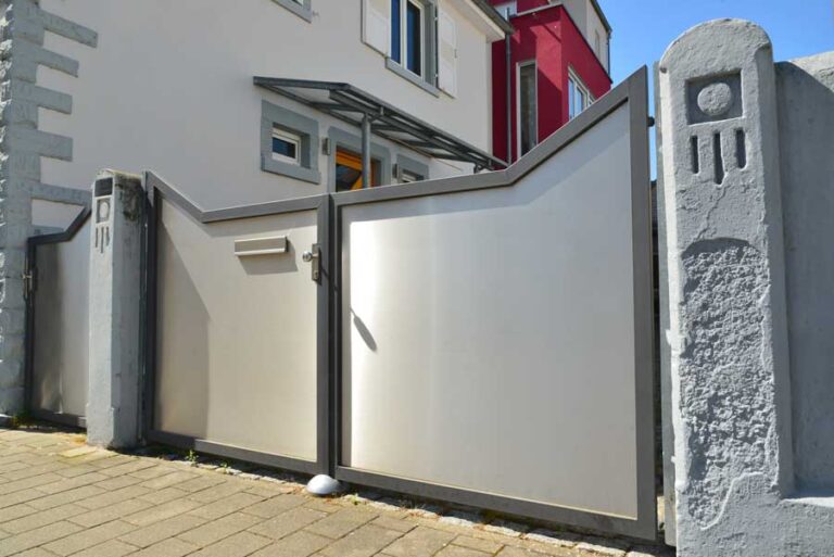 hoftor-blickdicht
